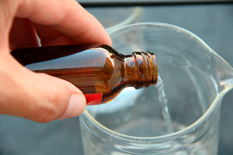 Уксус с нашатырным спиртом для очистки плитки