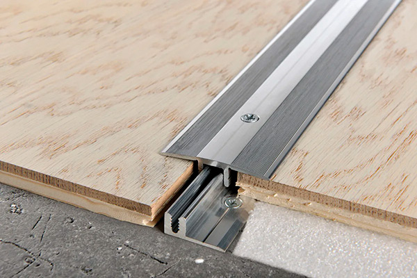 Применение прямого порожка для стыка